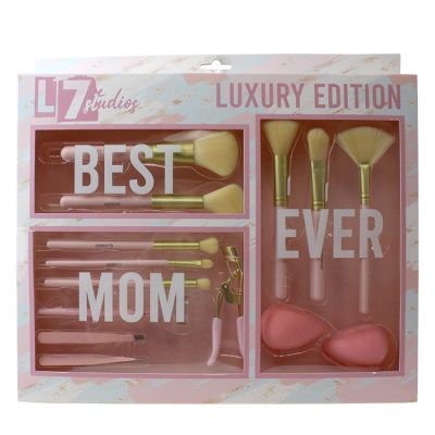 L7 Studios Make Up Brush and Sponge Gift Set