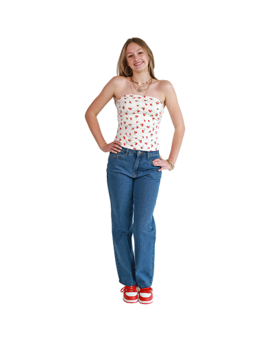 The women's junior model wears the white 