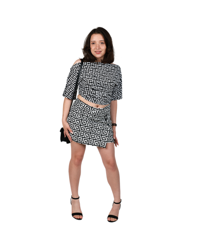 The women's contemporary model wears the 