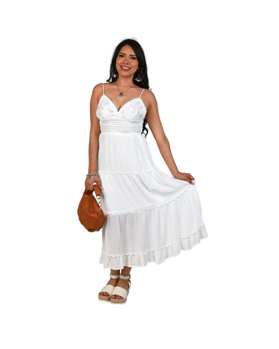 The women's contemporary model wears the 