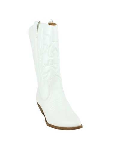 The white "Fortune" Embroidered Pointed Toe 1 ½” Heel Cowboy Boots are pictured here.