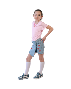 Basic Pink Tee Short Sleeve Crew Neck
Red Ribbon Skirt
Star Patch Sneakers