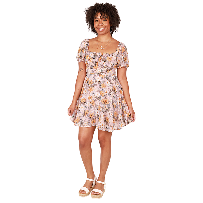 You're gorgeous and comfortable with the "Papermoon" 32" Floral Short Sleeve Babydoll Dress paired with the "Soda" 2" Platform Espadrille Ankle Strap Sandals.