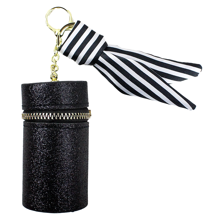 Elevate your handbag's style with the "Odin" Glitter Tube Bag Charm Keychain, complete with an elegant scarf. This stylish accessory not only brings a touch of sophistication to your bag, but it also features a beautiful glitter tube design that catches the eye. Perfect for any occasion—whether you’re at the office, running errands, or enjoying a night out—the "Odin" keychain combines functionality with fashion. It serves as a practical keychain while enhancing the overall aesthetic of your handbag. Discover how the "Odin" Glitter Tube Bag Charm Keychain can transform your accessory collection and make a statement wherever you go. 
