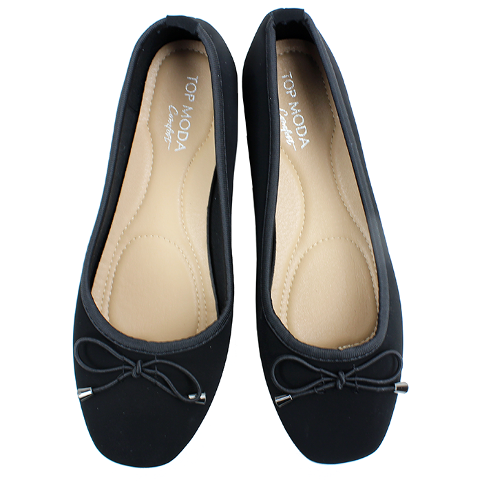 The "Top" Bow Ballet Flats are stylish and trendy flats featuring a cute bow detail on the toe. These versatile flats are poised to be a must-have for the upcoming fall season, offering a perfect blend of fashion and comfort.